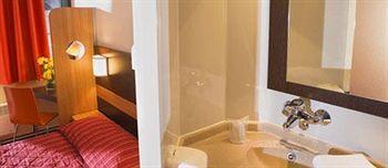 Kyriad Direct Bordeaux Sud Cestas 2* Cestas